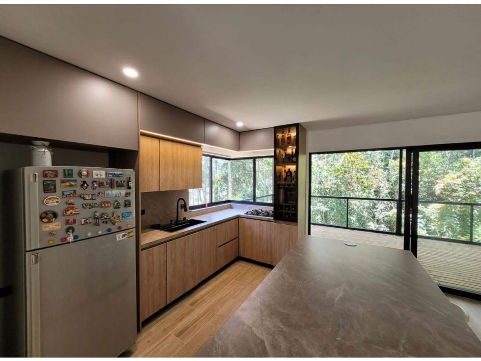 Casa Campestre en arriendo o venta Antioquia La Ceja Centro 230 m2 Habitaciones 3 Baños 3 Garajes 0 Precio venta $998000000 Precio arriendo $4500000