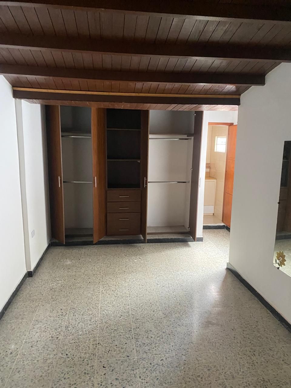 Casa en venta Santander Bucaramanga Br Jardin 225 m2 Habitaciones 3 Baños 4 Garajes 1 Precio $760000000