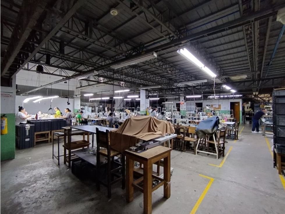 Bodega en arriendo Antioquia Medellín Colombia 730 m2 Habitaciones 0 Baños 2 Garajes 1 Precio $21500000