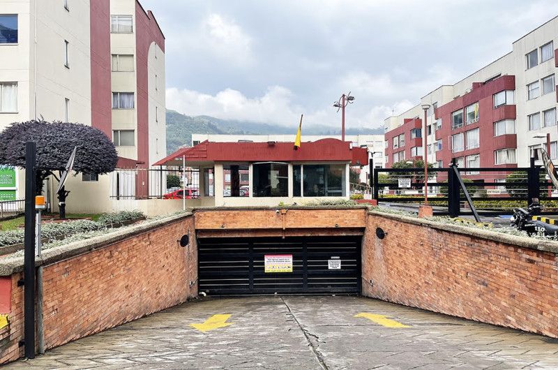 Apartamento en venta Cundinamarca Bogotá El Moral 64 m2 Habitaciones 3 Baños 2 Garajes 1 Precio $276000000