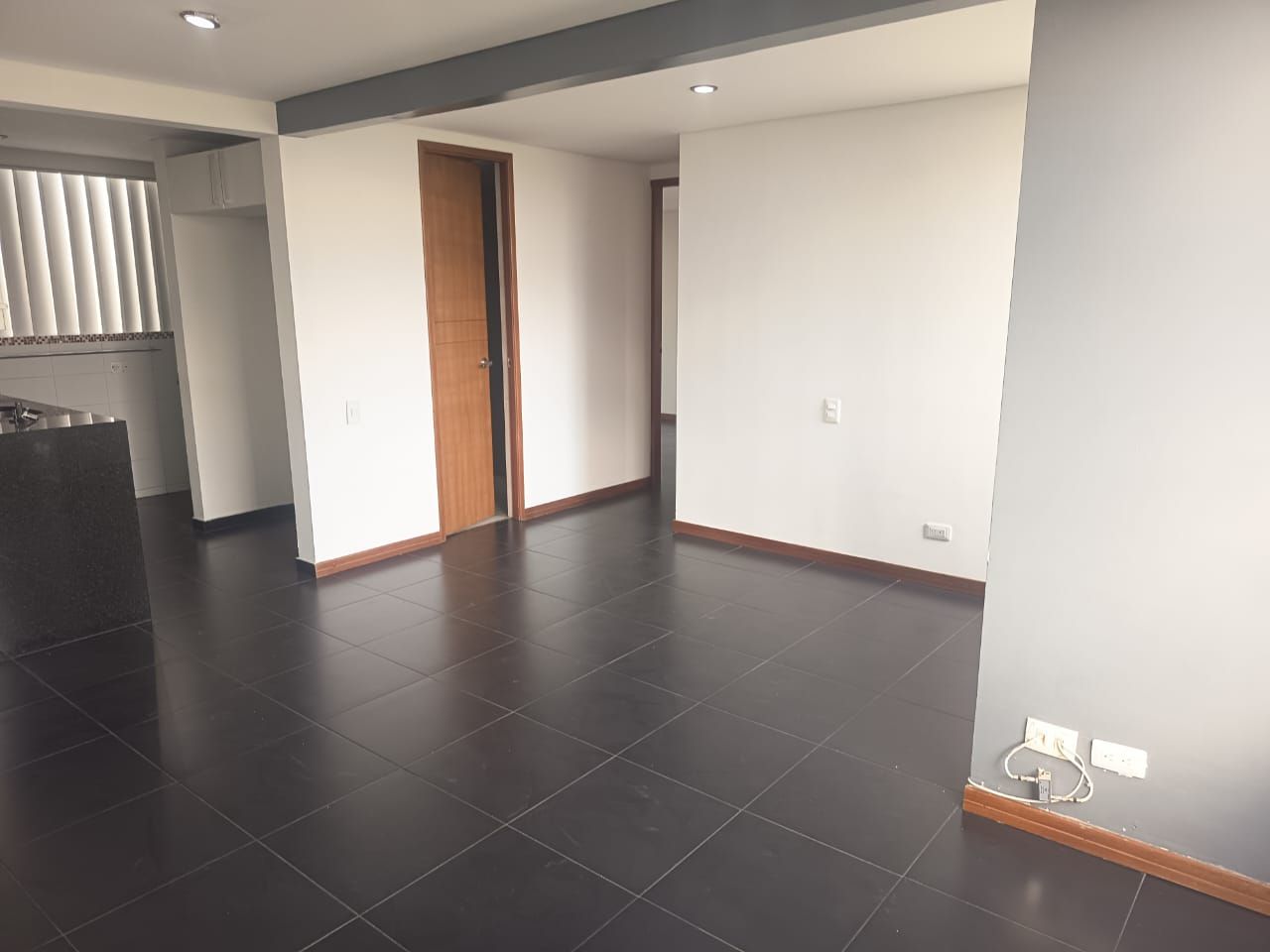 Apartamento en arriendo o venta Valle Del Cauca Cali Lili 58 m2 Habitaciones 2 Baños 2 Garajes 1 Precio venta $210000000 Precio arriendo $1400000