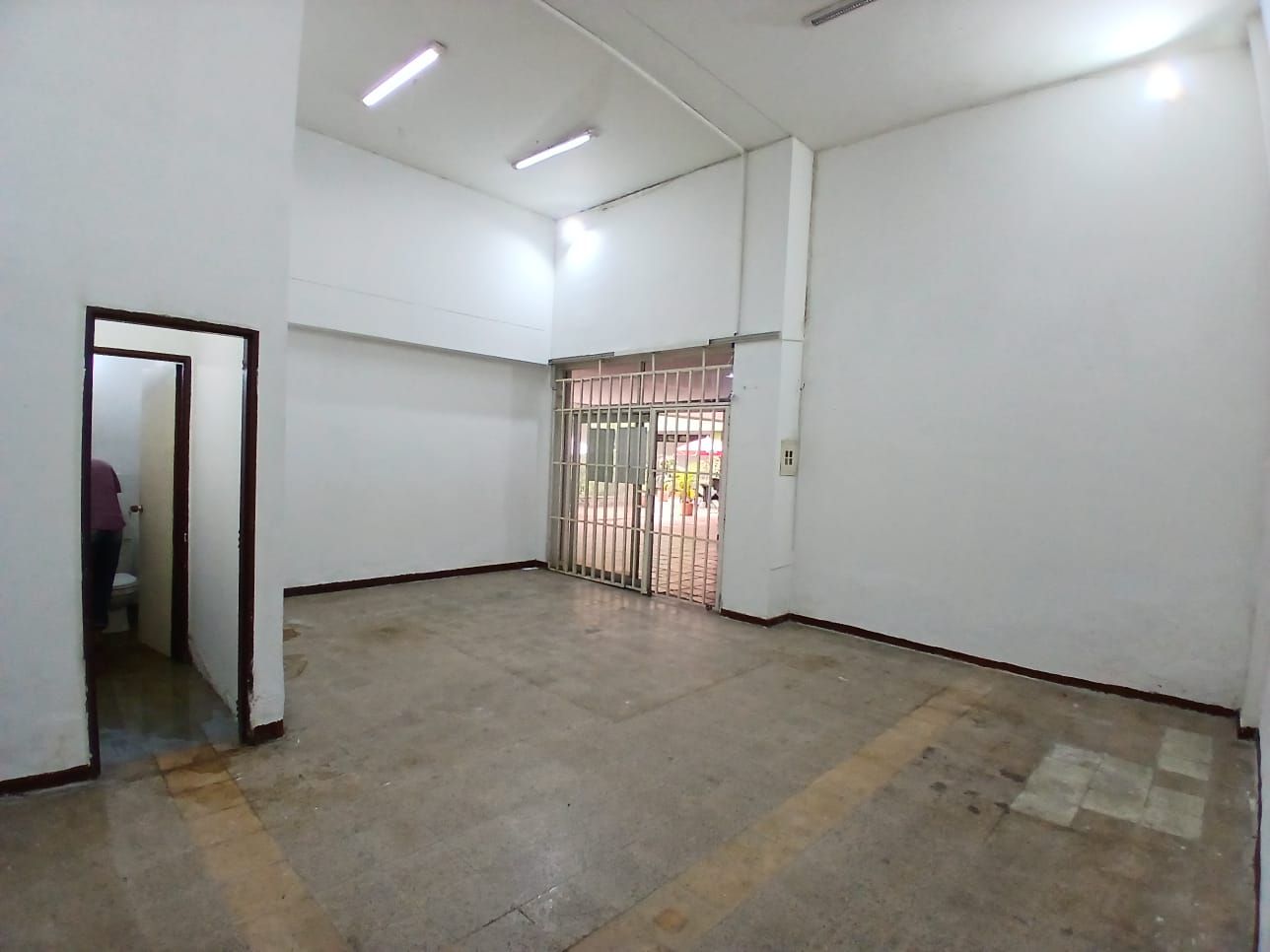 Local en arriendo Antioquia Medellín La America 37 m2 Habitaciones 0 Baños 1 Garajes 0 Precio $1400000