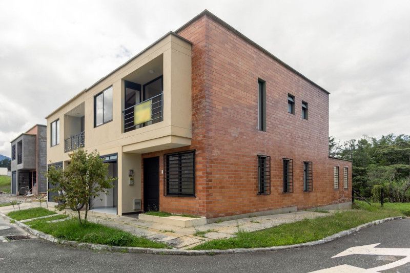 Casa en venta Antioquia Rionegro Cr Jardin De Cimarronas 155 m2 Habitaciones 3 Baños 3 Garajes 1 Precio $620000000