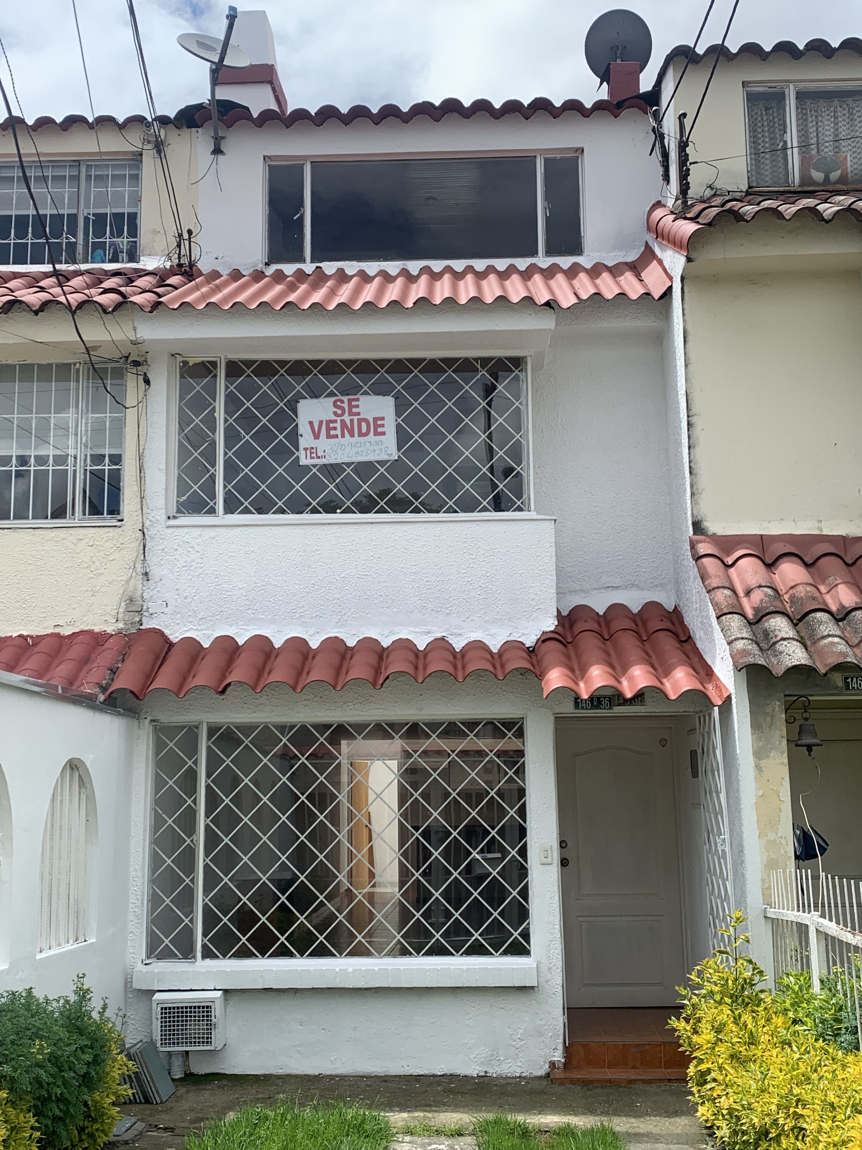 Casa en arriendo o venta Cundinamarca Bogotá Las Flores 140 m2 Habitaciones 3 Baños 3 Garajes 2 Precio venta $500000000 Precio arriendo $3000000