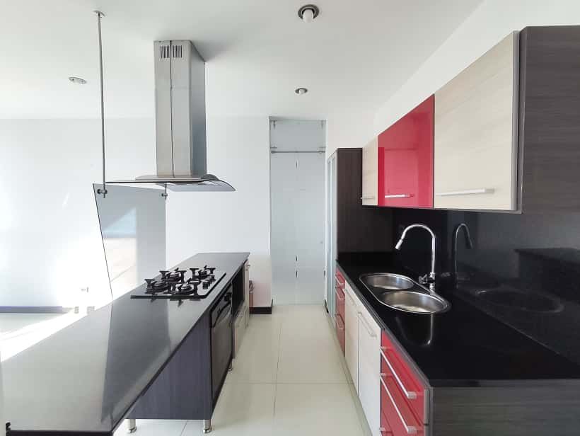 Apartamento en arriendo Risaralda Pereira Los Angeles 101 m2 Habitaciones 3 Baños 4 Garajes 2 Precio $3500000