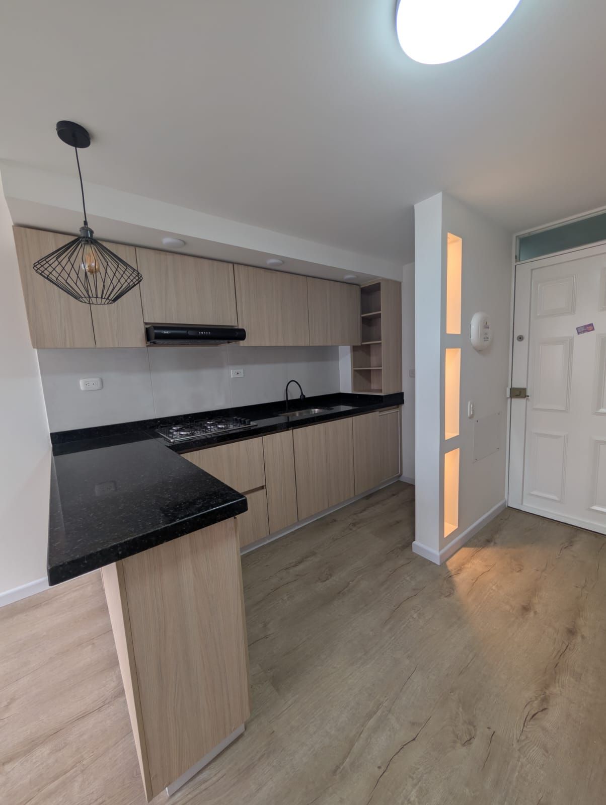 Apartamento en arriendo Cundinamarca Bogotá Cjr Zentralzajari 44 m2 Habitaciones 2 Baños 1 Garajes 0 Precio $1400000