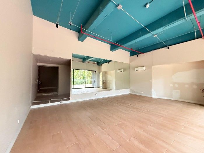 Oficina en venta Antioquia Envigado Envigado 204 m2 Habitaciones 0 Baños 2 Garajes 1 Precio $1700000000