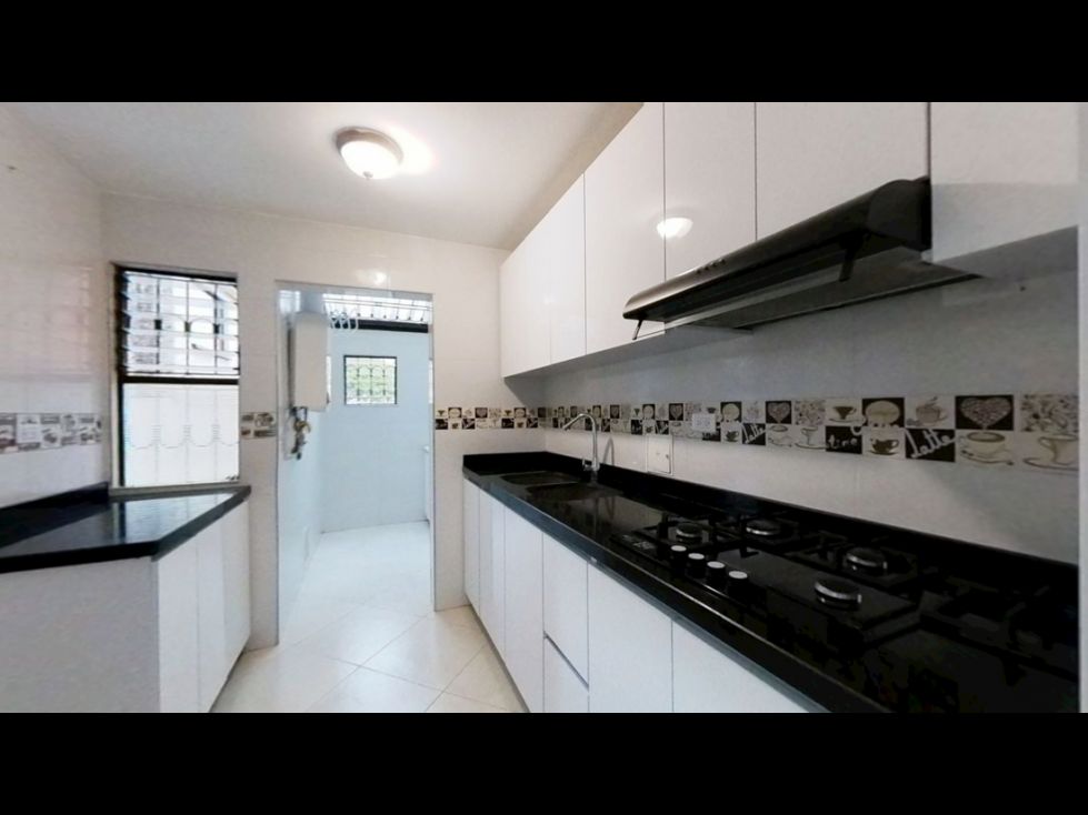 Casa en venta Cundinamarca Bogotá Capellanía 169 m2 Habitaciones 4 Baños 3 Garajes 2 Precio $738000000