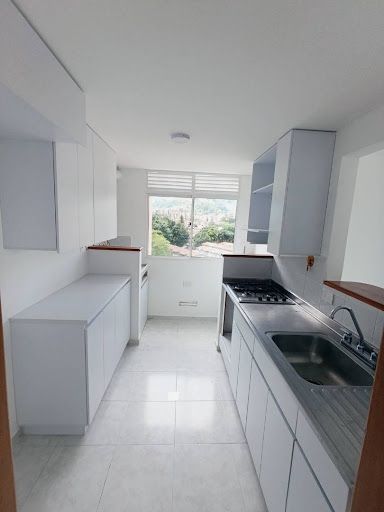 Apartaestudio en arriendo Antioquia Medellín La Gloria 45 m2 Habitaciones 1 Baños 1 Garajes 1 Precio $2500000