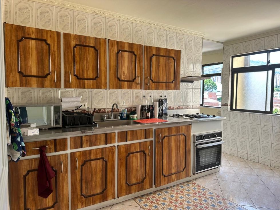 Apartamento en arriendo o venta Antioquia Medellín La Candelaria 145 m2 Habitaciones 3 Baños 3 Garajes 1 Precio venta $720000000 Precio arriendo $3846000