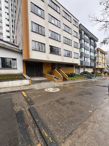 Apartamento en arriendo Risaralda Pereira Los Alpes 100 m2 Habitaciones 3 Baños 2 Garajes 1 Precio $1650000