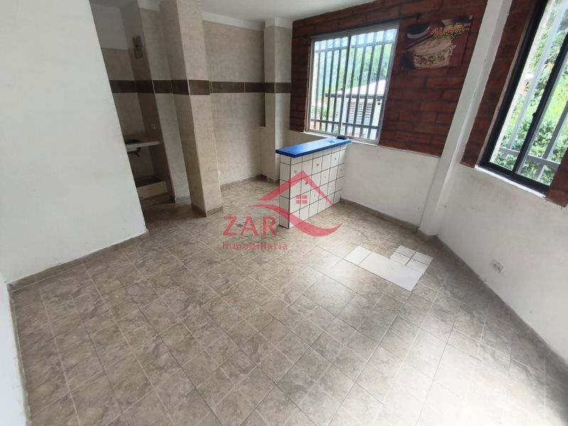Local en arriendo Antioquia Envigado El Salado 20 m2 Habitaciones 0 Baños 1 Garajes 0 Precio $750000