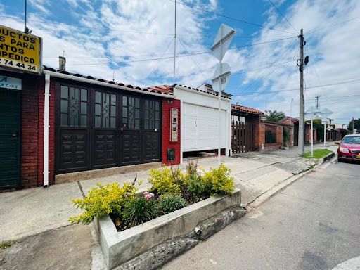 Local en arriendo Cundinamarca Bogotá Las Margaritas 16 m2 Habitaciones 0 Baños 1 Garajes 0 Precio $1700000