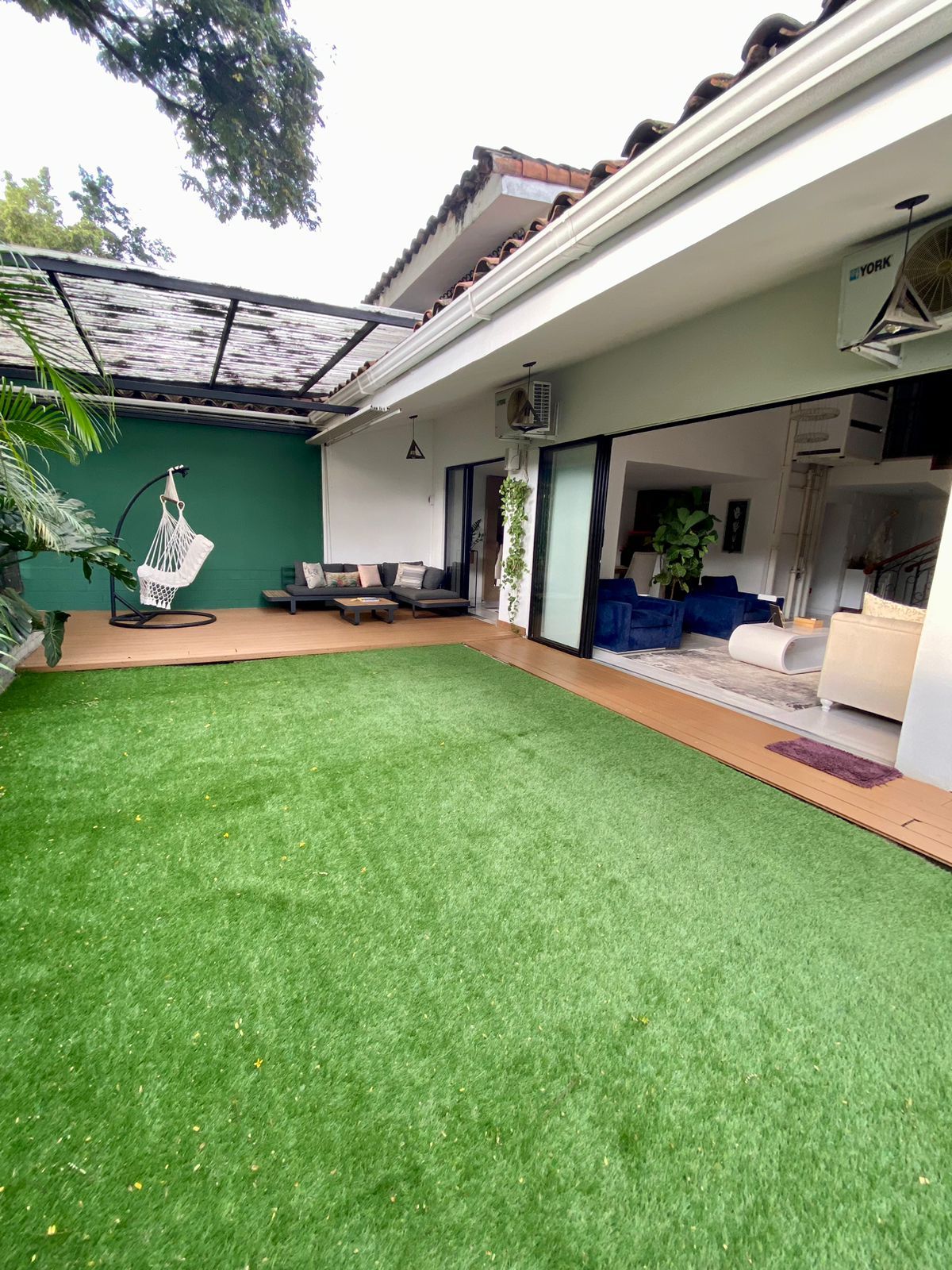 Casa en arriendo Valle Del Cauca Cali La Flora 400 m2 Habitaciones 6 Baños 4 Garajes 2 Precio $8000000