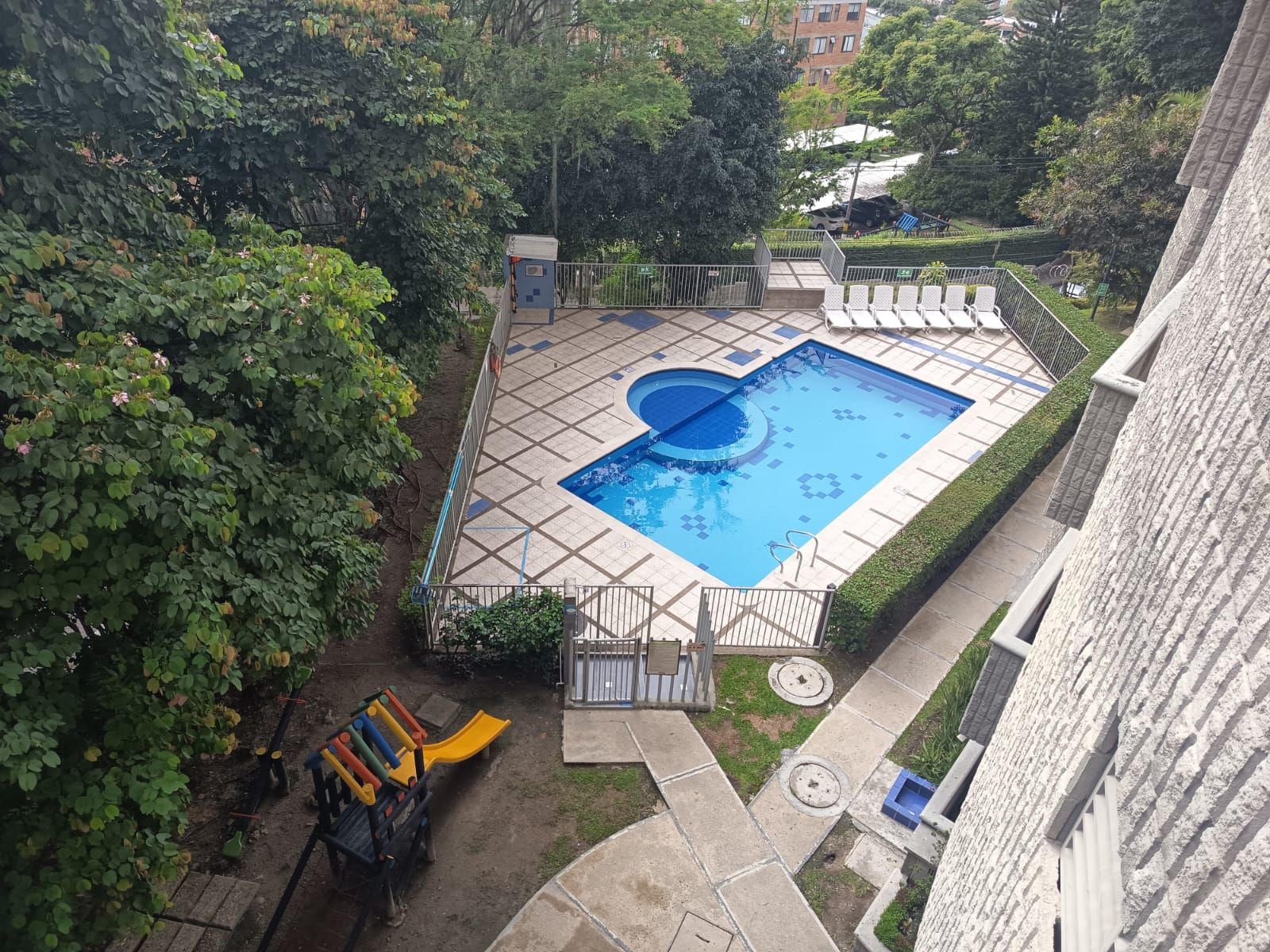 Apartaestudio en arriendo Antioquia Medellín Asomadera No2 50 m2 Habitaciones 1 Baños 1 Garajes 1 Precio $1950000