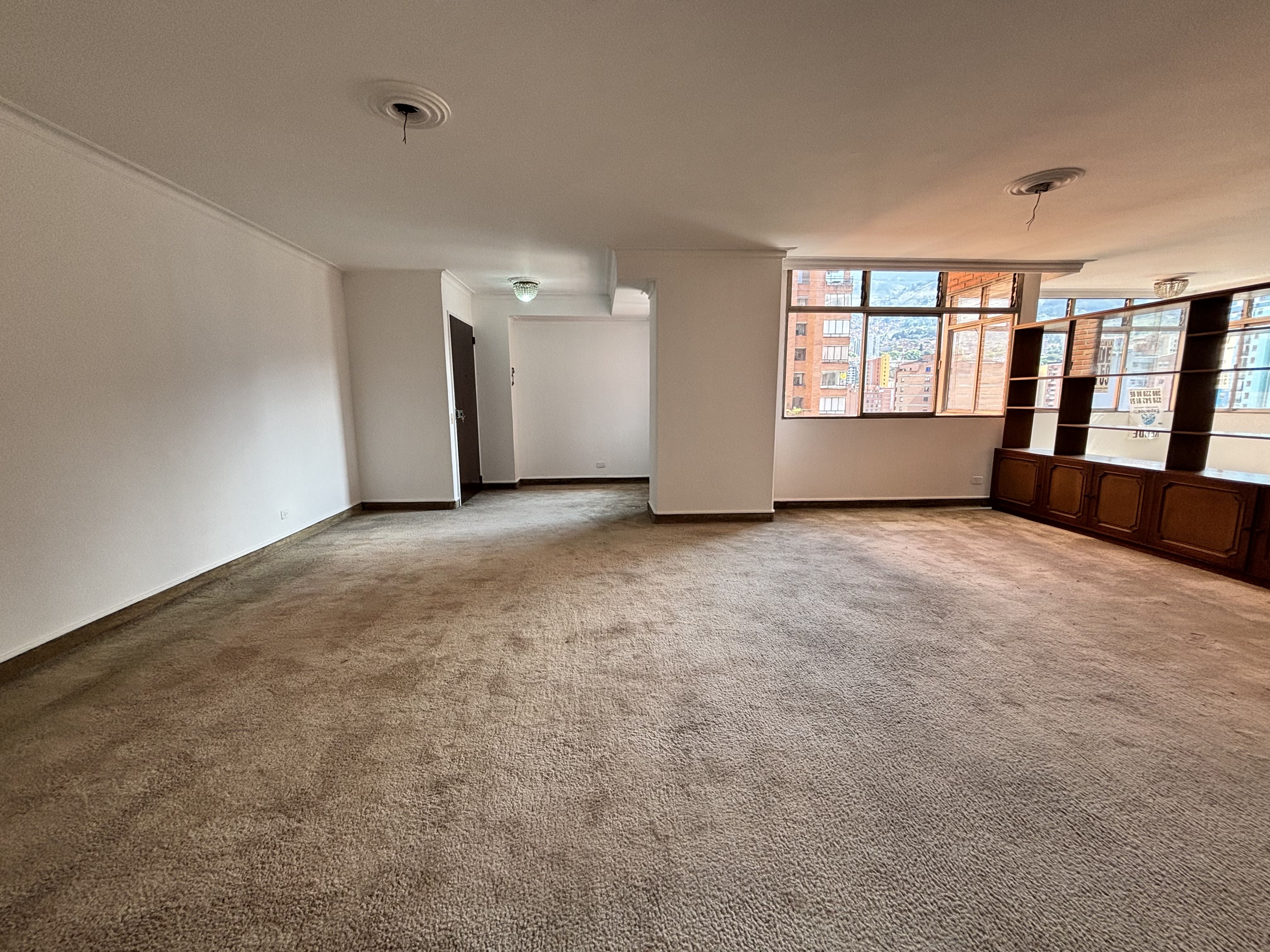 Apartamento en venta Antioquia Medellín La Candelaria 154 m2 Habitaciones 4 Baños 3 Garajes 2 Precio $450000000