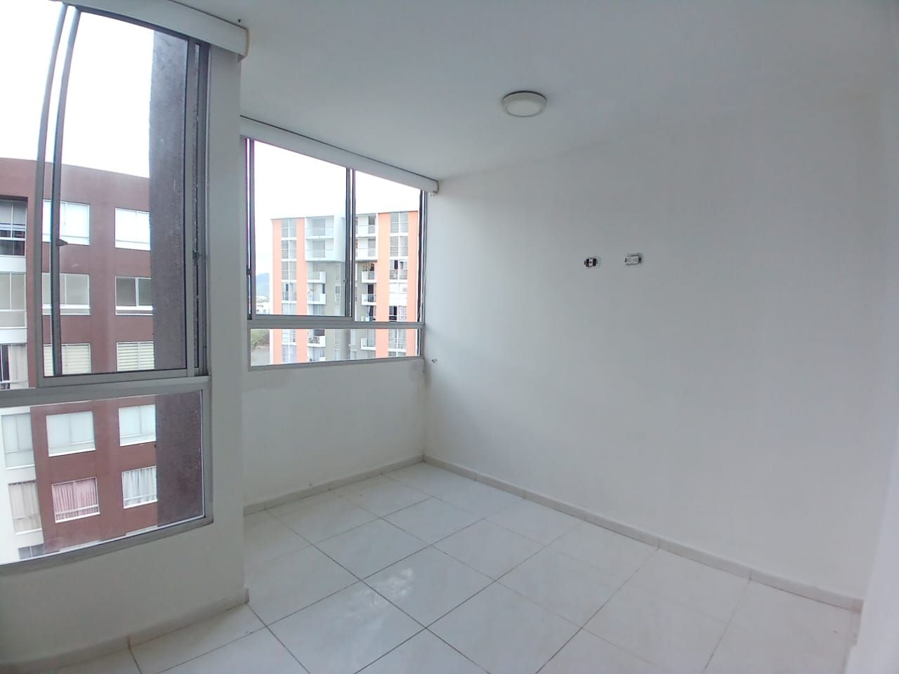 Apartamento en venta Risaralda Pereira Portales De Birmania 62 m2 Habitaciones 2 Baños 2 Garajes 1 Precio $310000000