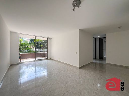 Apartamento en arriendo Antioquia Envigado Orense 80 m2 Habitaciones 3 Baños 2 Garajes 1 Precio $4200000