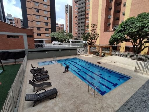 Apartamento en arriendo Antioquia Envigado Cd San Lucas 213 m2 Habitaciones 4 Baños 4 Garajes 2 Precio $8000000