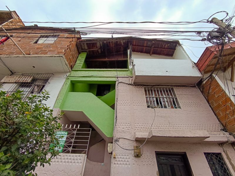 Apartamento en arriendo Antioquia Medellín Campo Valdes No1 58 m2 Habitaciones 2 Baños 1 Garajes 0 Precio $850000