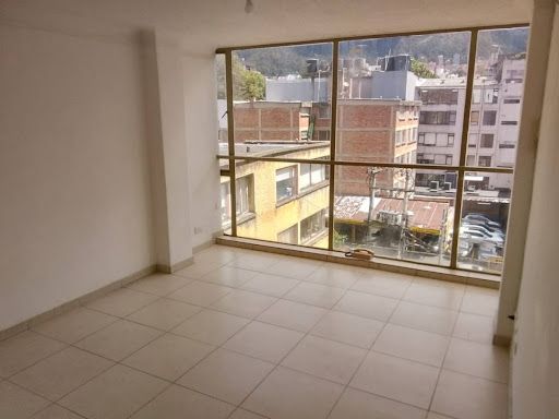 Oficina en arriendo Cundinamarca Bogotá Lago Gaitan 15 m2 Habitaciones 0 Baños 1 Garajes 1 Precio $1400000