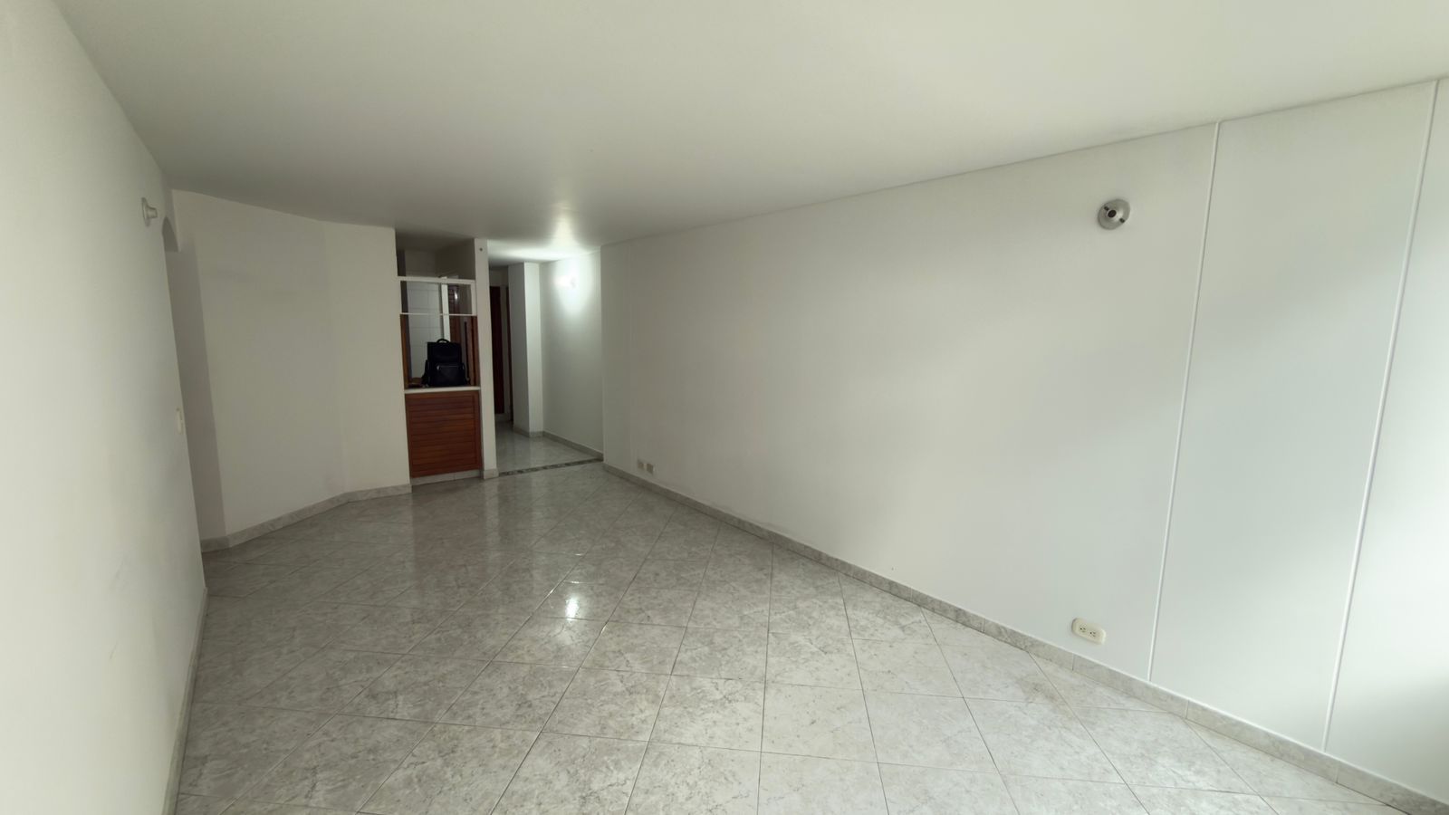 Apartamento en arriendo Cundinamarca Bogotá Cedro Salazar 79 m2 Habitaciones 3 Baños 2 Garajes 1 Precio $3000000