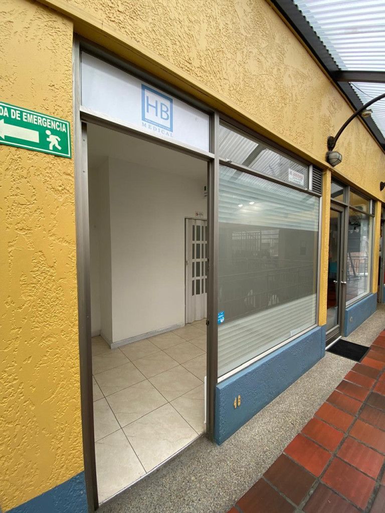 Local en arriendo Cundinamarca Bogotá Portales Del Norte 13 m2 Habitaciones 0 Baños 1 Garajes 0 Precio $1200000