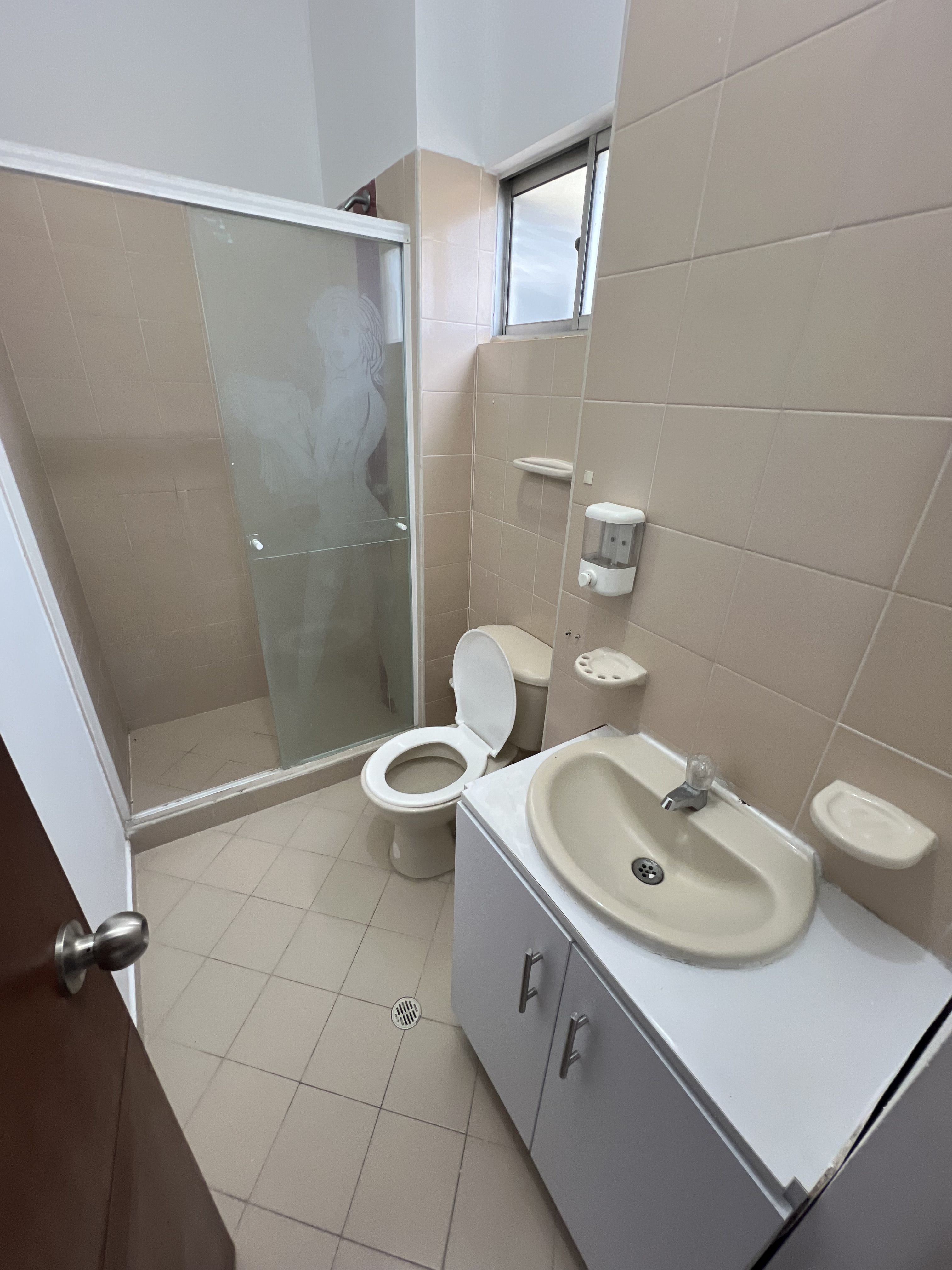 Apartamento en arriendo o venta Santander Bucaramanga Alfonso Lopez 65 m2 Habitaciones 3 Baños 2 Garajes 1 Precio venta $220000000 Precio arriendo $1600000