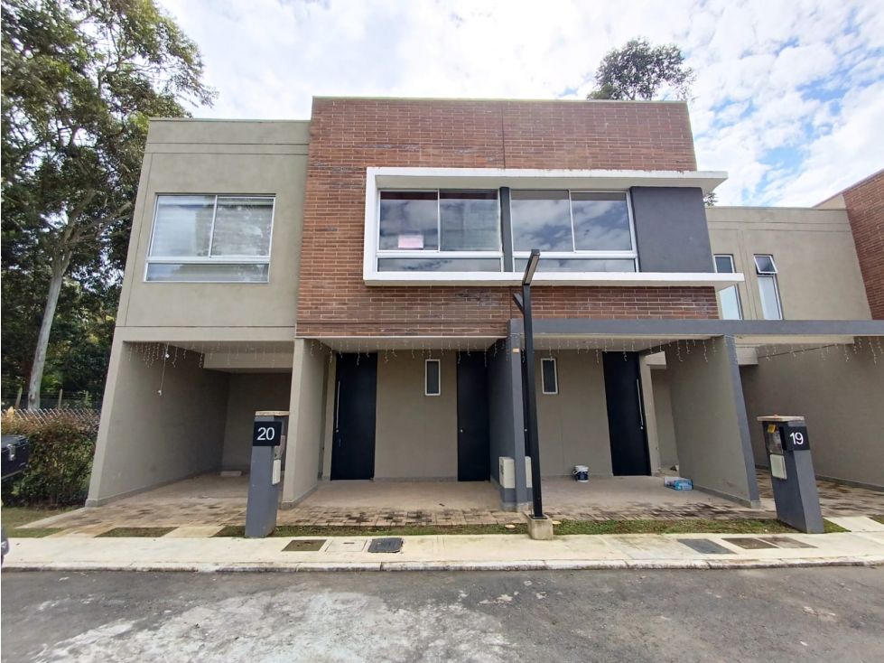 Casa en arriendo Antioquia La Ceja La Ceja 137 m2 Habitaciones 3 Baños 4 Garajes 1 Precio $5300000