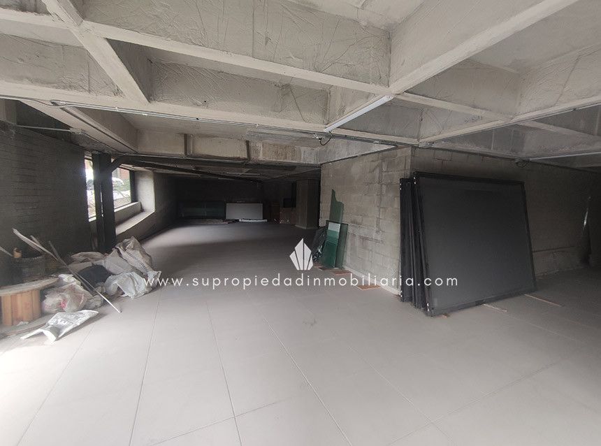 Local en arriendo Antioquia Medellín Alejandria 229 m2 Habitaciones 0 Baños 1 Garajes 2 Precio $24490000
