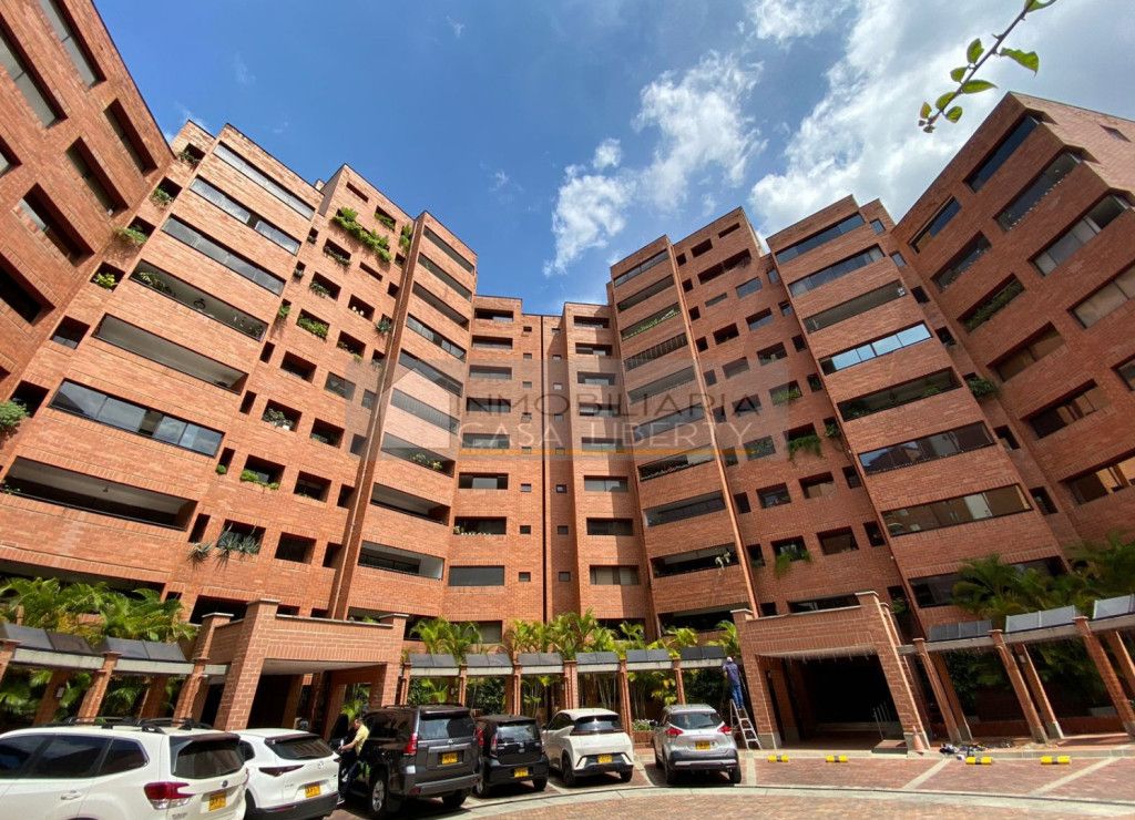 Apartamento en venta Antioquia Medellín Patio Bonito 200 m2 Habitaciones 4 Baños 4 Garajes 2 Precio $1350000000