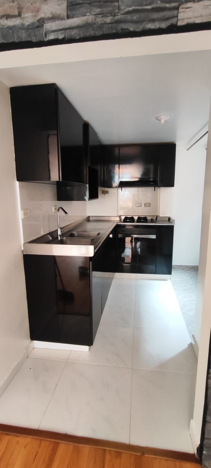 Apartamento en venta Cundinamarca Bogotá Cjr Tierrabuena Reservado Eta I 42 m2 Habitaciones 2 Baños 1 Garajes 0 Precio $140000000