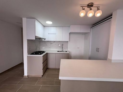 Apartamento en arriendo Antioquia Medellín Asomadera No2 62 m2 Habitaciones 2 Baños 2 Garajes 1 Precio $3800000
