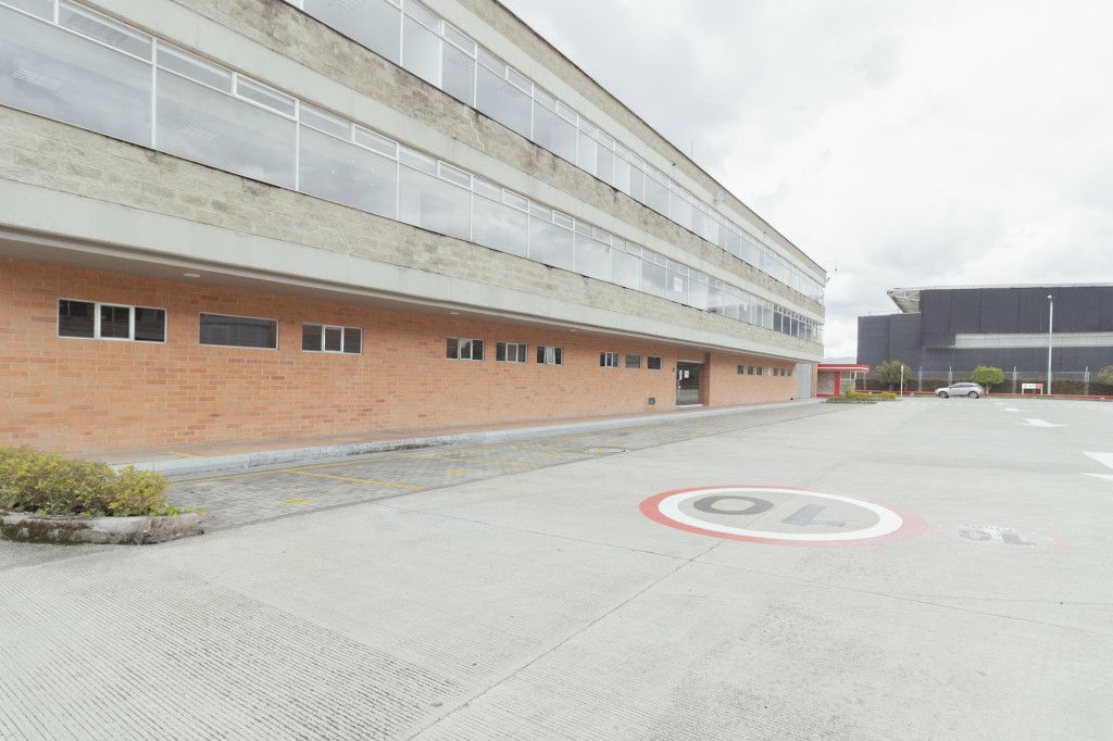 Bodega en venta Cundinamarca Cota Cota 2646 m2 Habitaciones 0 Baños 0 Garajes 19 Precio $7000000000