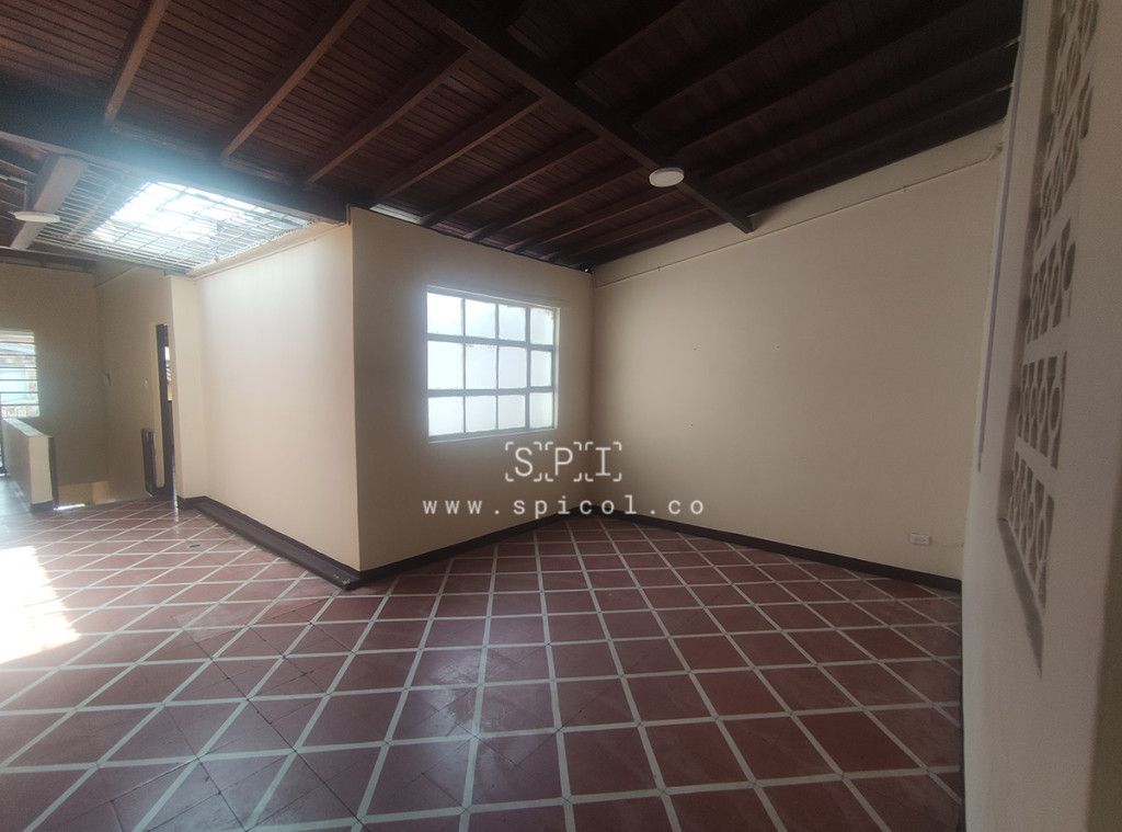 Casa en arriendo Antioquia Medellín Rosales 130 m2 Habitaciones 4 Baños 2 Garajes 0 Precio $3400000