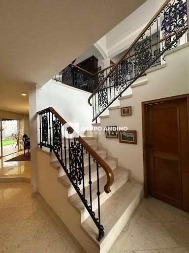 Casa en venta Santander Bucaramanga C Villa Lago 395 m2 Habitaciones 4 Baños 5 Garajes 1 Precio $1900000000