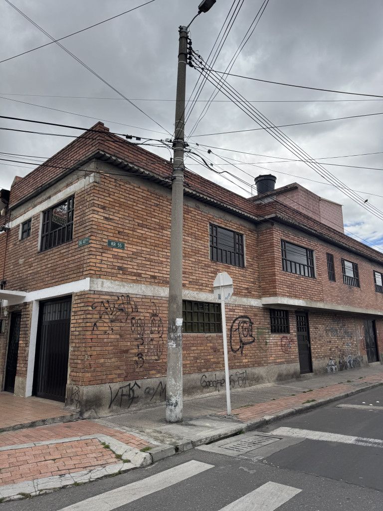 Local en arriendo Cundinamarca Bogotá Laguneta 70 m2 Habitaciones 0 Baños 1 Garajes 0 Precio $1200000