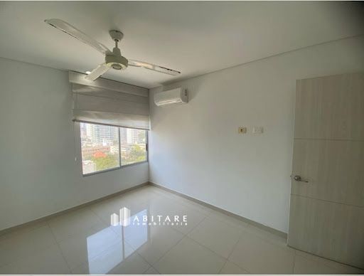 Apartamento en arriendo Bolívar Cartagena Manga 120 m2 Habitaciones 3 Baños 2 Garajes 2 Precio $4500000