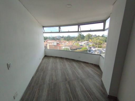 Local en arriendo Antioquia Rionegro El Faro 72 m2 Habitaciones 0 Baños 2 Garajes 0 Precio $2800000