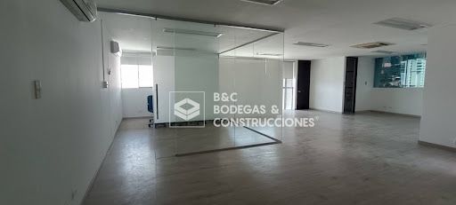 Oficina en arriendo Antioquia Medellín La Candelaria 97 m2 Habitaciones 0 Baños 3 Garajes 3 Precio $10660000
