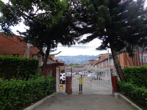 Casa en arriendo Tolima Ibagué Ub Villa Cafe 154 m2 Habitaciones 5 Baños 5 Garajes 1 Precio $2800000