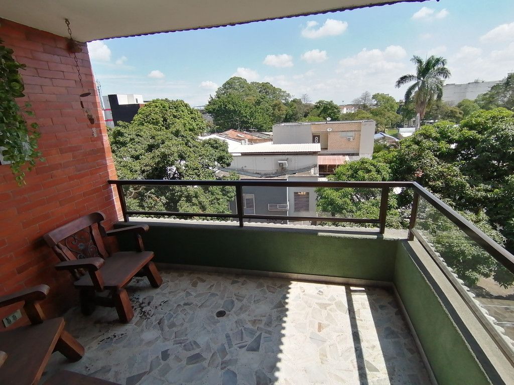 Apartamento en venta Valle Del Cauca Cali Brisas De Los Álamos 116 m2 Habitaciones 3 Baños 3 Garajes 1 Precio $490000000