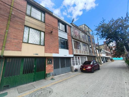 Casa en venta Cundinamarca Bogotá Gilmar 96 m2 Habitaciones 4 Baños 2 Garajes 1 Precio $430000000