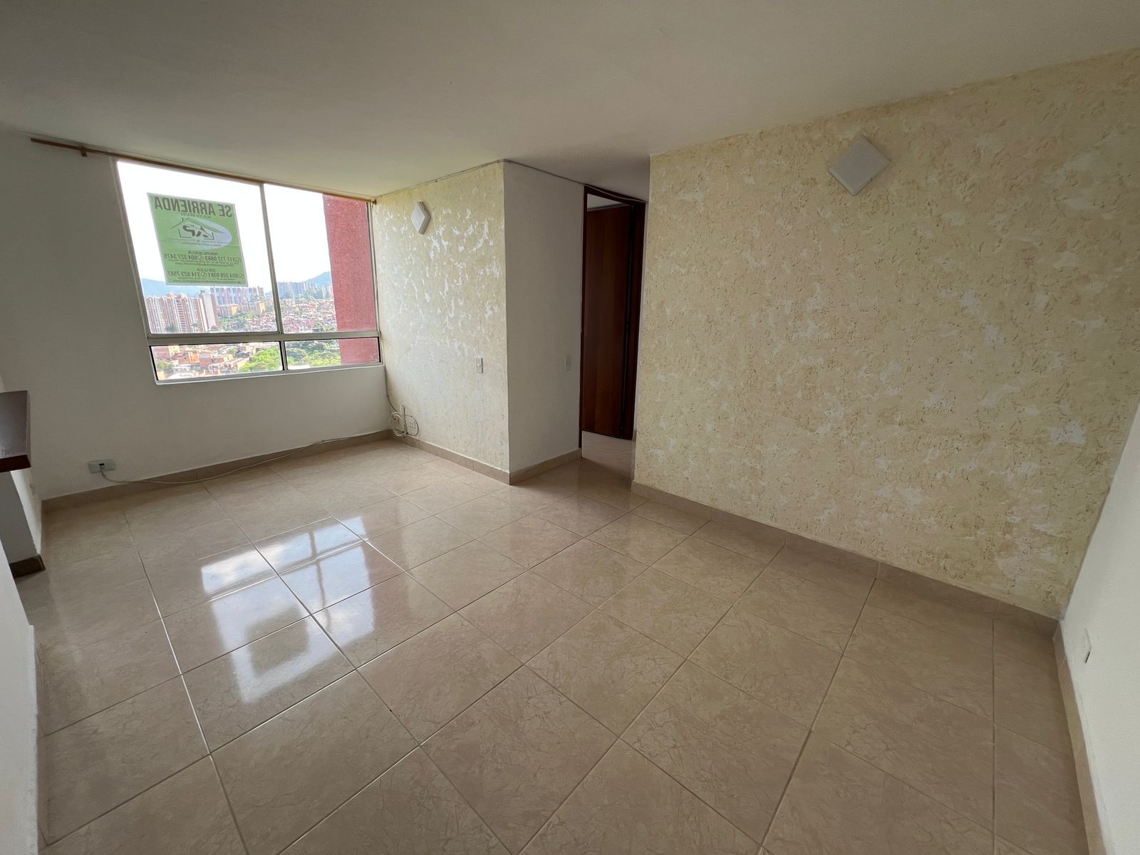 Apartamento en arriendo Antioquia Medellín San Antonio De Prado 48 m2 Habitaciones 3 Baños 1 Garajes 1 Precio $1400000