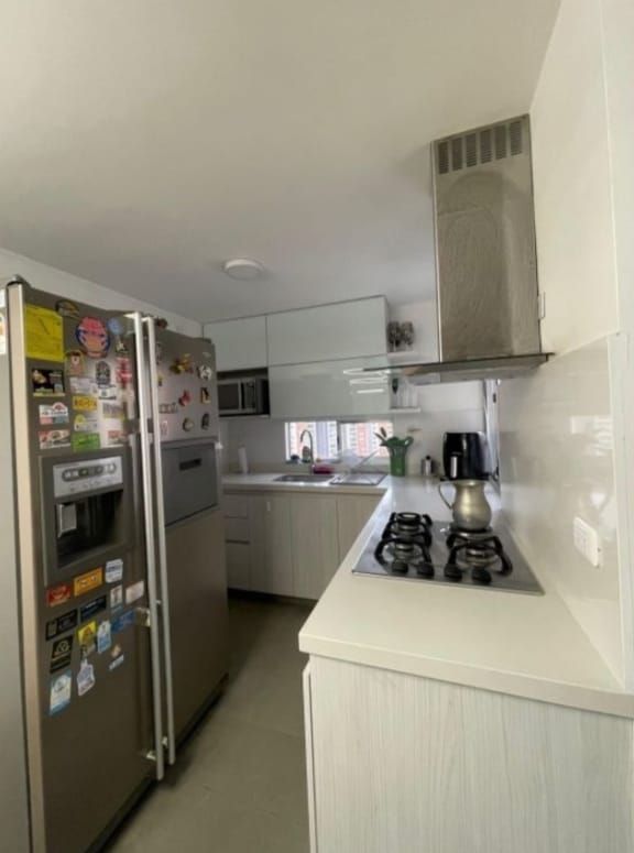 Apartamento en venta Antioquia Medellín Loma De Los Bernal 67 m2 Habitaciones 3 Baños 2 Garajes 1 Precio $525000000