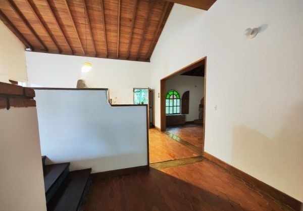 Casa en arriendo Antioquia Medellín El Poblado 327 m2 Habitaciones 3 Baños 2 Garajes 2 Precio $9800000