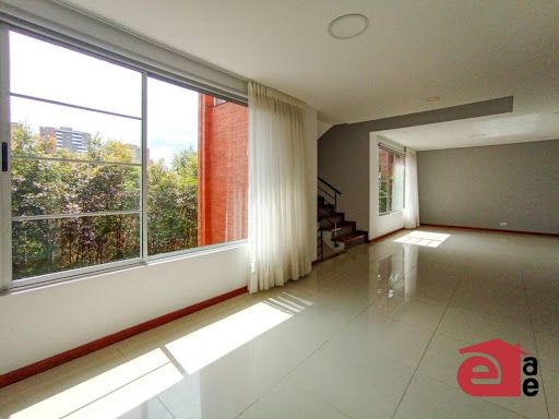Casa en arriendo Antioquia Envigado Zúñiga 268 m2 Habitaciones 4 Baños 6 Garajes 2 Precio $13000000