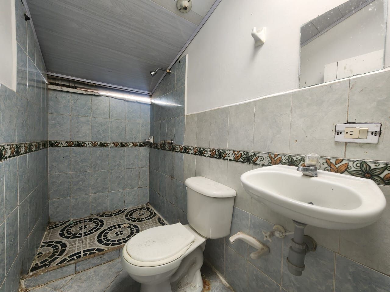 Apartamento en arriendo Antioquia Medellín Cristo Rey 55 m2 Habitaciones 2 Baños 1 Garajes 0 Precio $1100000