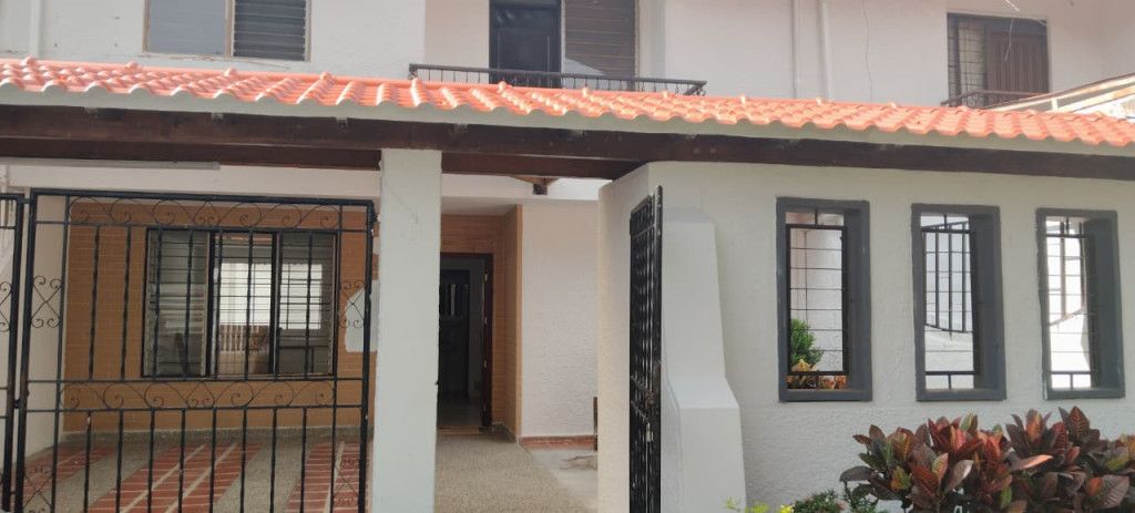 Casa en arriendo Valle Del Cauca Cali Pampa Linda 183 m2 Habitaciones 5 Baños 4 Garajes 2 Precio $2950000