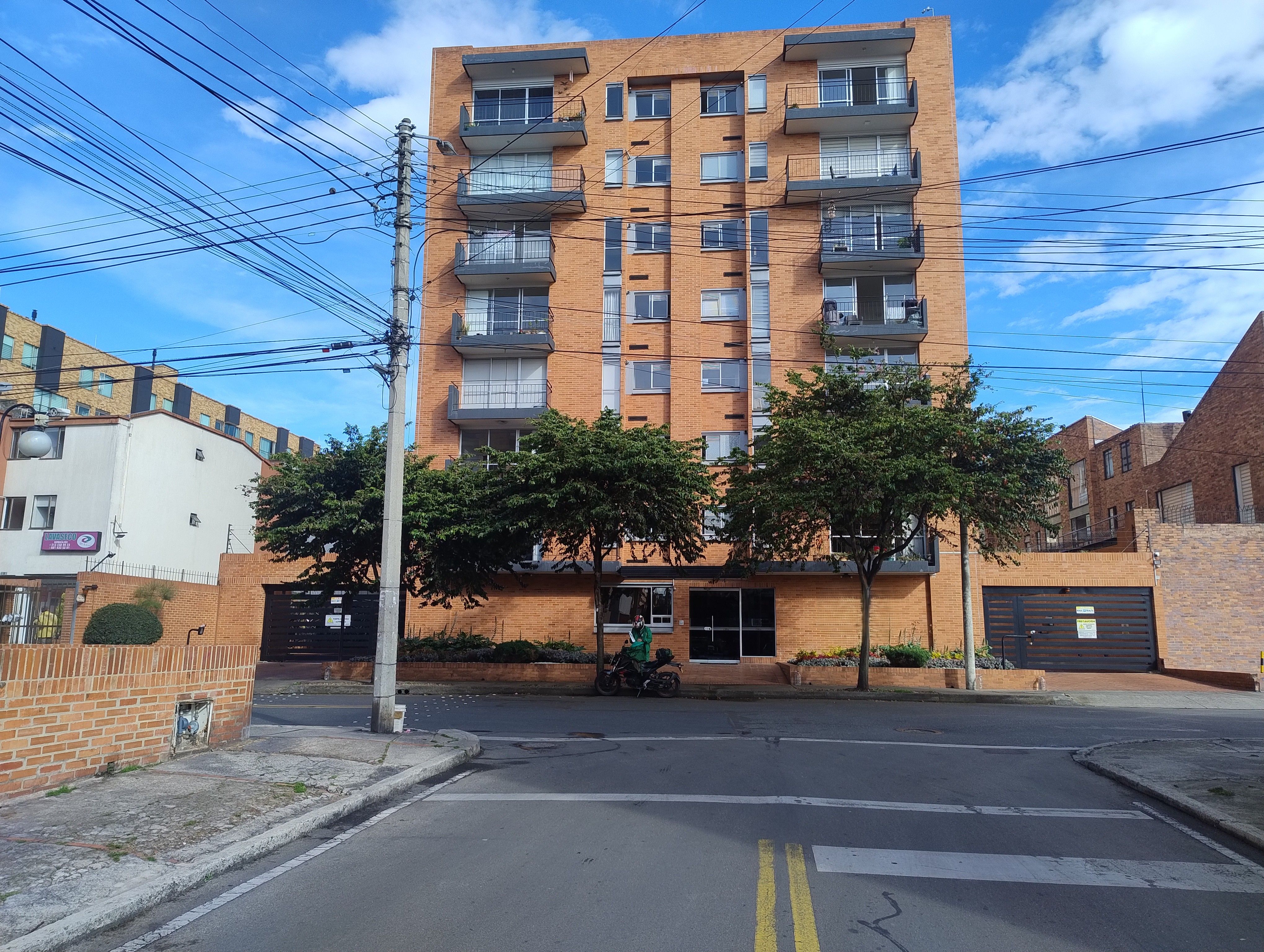 Apartamento en venta Cundinamarca Bogotá Cedritos - Edif Cyan 94 m2 Habitaciones 3 Baños 3 Garajes 1 Precio $580000000